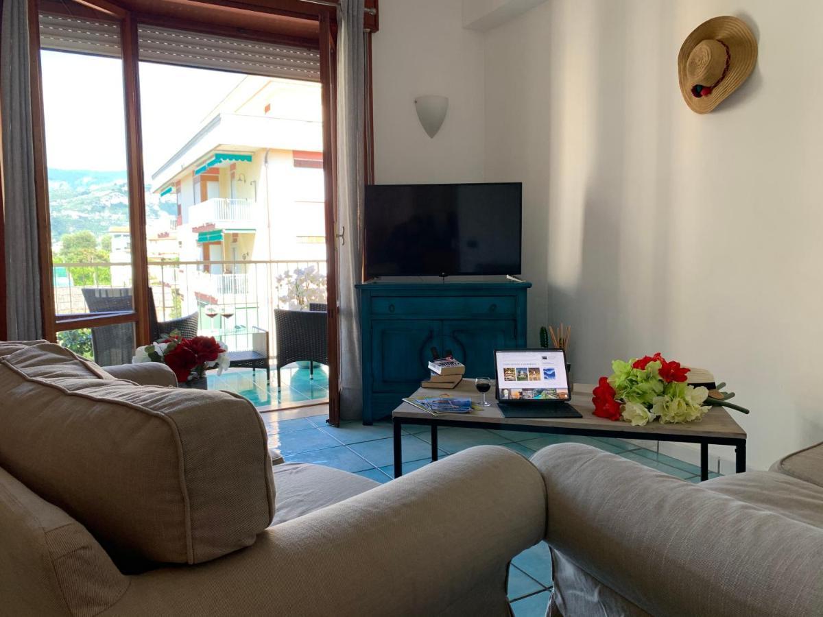 Sorrento Moon Apartment Bagian luar foto